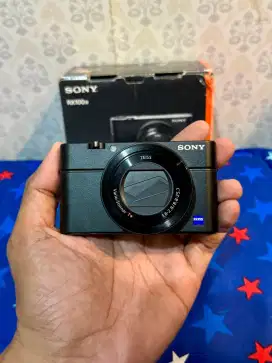 Sony RX100 MARK IV LIKE NEWW