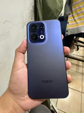 Oppo Reno 13 5G 12/526 lengkap mulus garansi on feb 2026