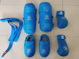 Senkaido Protektor Karate Lengkap  Ukuran L no minus Warna Biru