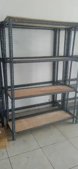 RAK MURAH RAK SERBA GUNA RAK BARANG RAK BEKAS(LIKE NEW CONDITION)