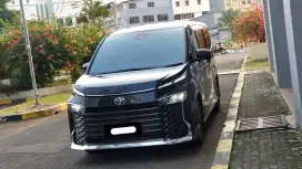 Km12rb voxy tss 2023 pakai 2024 hitam cash kredit proses bisa