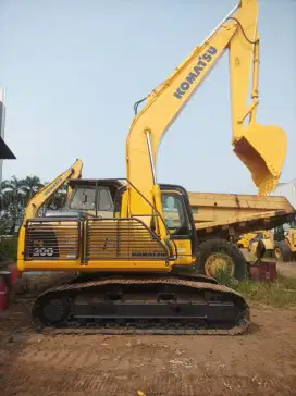 Beko Komatsu PC200-8 Hydraulic Excavator second siap kerja Harga DP