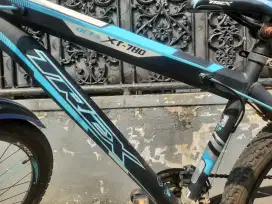 Sepeda Mountain bike Trex