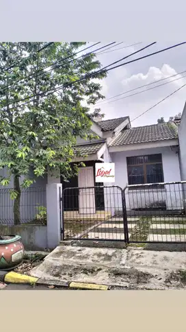 Dijual Cepat Rumah di Kencana Loka Bsd City