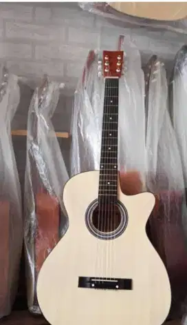 YAMAHA C-325 Second + Tali Gitar
