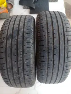 Ban mobil kondisi mulus bagus