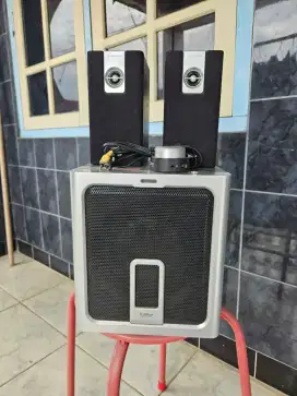 JUAL SPEAKER EDIFIER M3400 KONDISI NORMAL