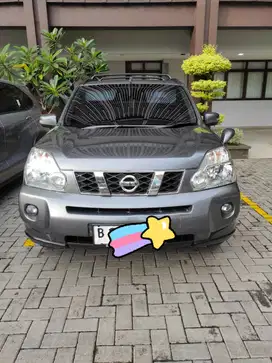 Nissan X-Trail 2.5 ST Abu-abu tahun 2010 Automatic Terawat
