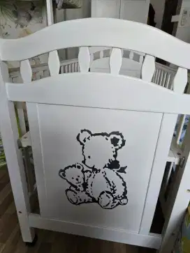DIJUAL Ranjang baby / baby box merk little Equi