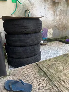 BRIDGESTONE 185/70 R14