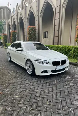 BMW F10 520i 2015 LCI Full Mods