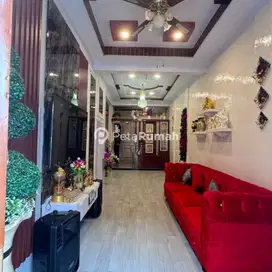 DIJUAL VILLA KOMPLEK ROYAL MANSION - DAERAH MARELAN (Hendra)