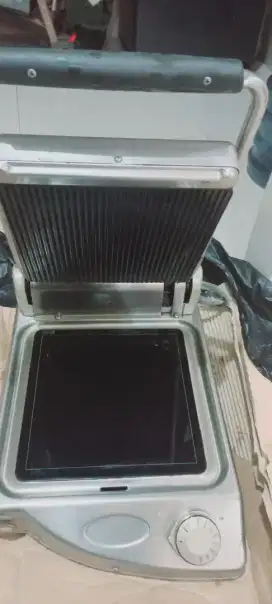 Panggangan kontak keramik UNOX spidocook/roti