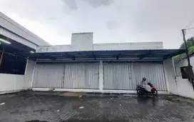 Lahan Parkir Besar Ruko Jl. Jeruk Lakarsantri di Surabaya Barat