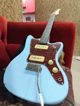 Jual Jazzmaster Merk Kowe