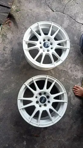 2 velg mobil oz ring 15 ,1 velg standar