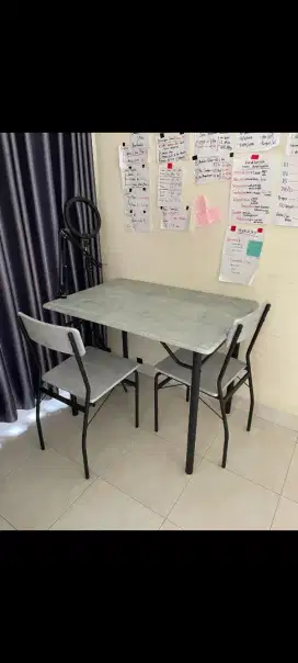 Set Meja makan informa plus kursi