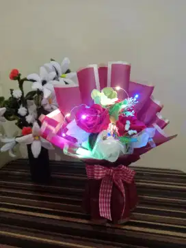 Bujet bunga hiasan with lamp