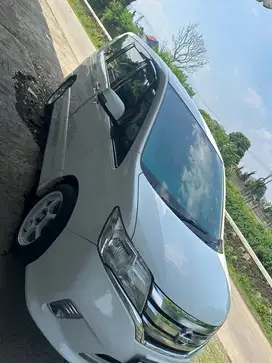 Nissan Serena 2013 Bensin