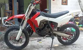 Diablo 200x super moto