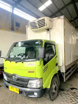 Hino Dutro 136HDL Long Box Freezer 2022 / 2023 #Truk box reefer