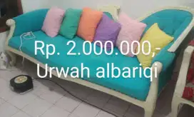 Kursi tamu panjang