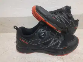 Sepatu Black Yak ( Preloved )