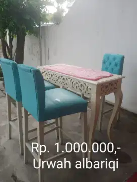 Set Meja dan Kursi Makan