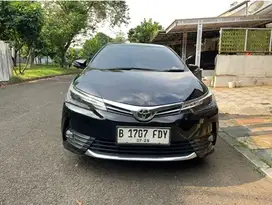 Toyota Corolla Altis 1.8V AT 2017 Hitam