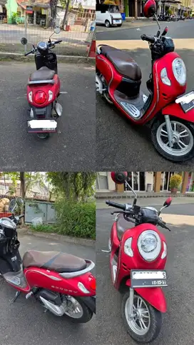 SCOOPY STYLISH 2022 KEYLESS