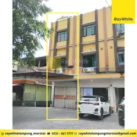 Disewakan Ruko 3 lantai di way halim, bandar lampung (kode: IS 3298)