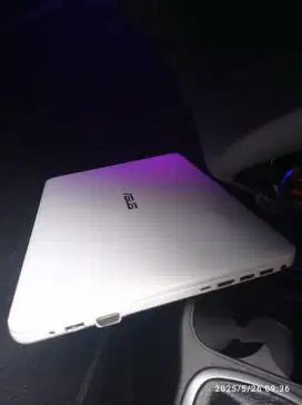 Laptop asus seperti baru sudah SSD cepat banget
