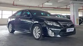 Toyota Camry 2.5 Hybrid-AT 2014 Hitam
