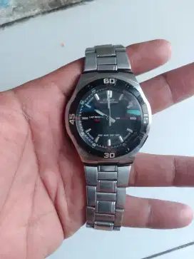 Jam tangan Casio