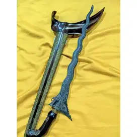 Keris Sangkelat Luk 13 sepuh kuno