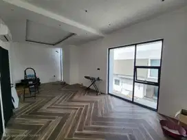 Jual rumah komp habitat full renovasi dan full furnished