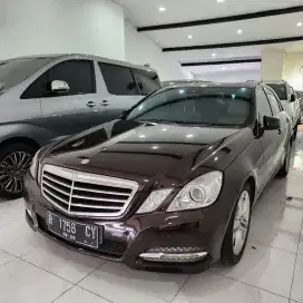 Meecedes E300 Avantgarde 2011 Low Km