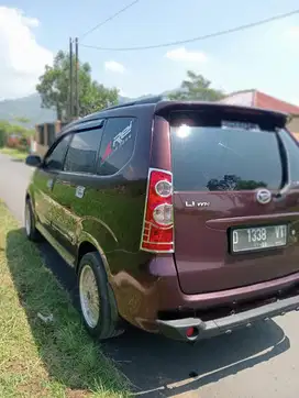Daihatsu Xenia 2011 Bensin
