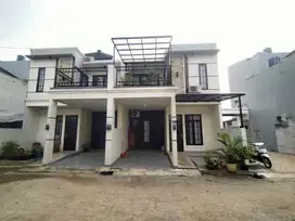 Rumah nyaman konsep Bali perbatasan Cibubur Jakarta Timur - DP 0