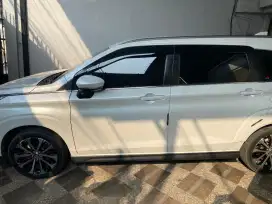 Avanza  NEW Veloz AT 2022 putih pribadi