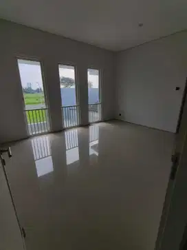 DIJUAL rumah royal residence strategis siap huni