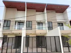 Sisa 1 unit jual rmh baru gress semampir surabaya