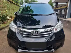 FREED S MATIC SD 2013 2014 TGN1 PRIBADI WANITA KM LOW KONDISI MULUS