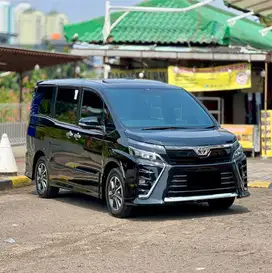 Toyota Voxy Nik 2021 Low Km Service Record Full Original