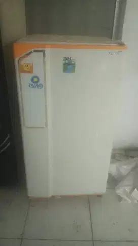 Kulkas Toshiba glacio 1 pintu