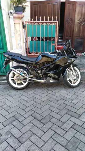 Ninja rr old 2011 cakep