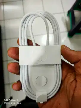 Kabel carger iphone 16 pro max cabutan