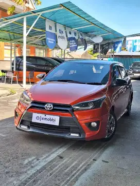 KM Rendah - Toyota Yaris 1.5 S Bensin MT 2015 Oranye