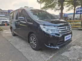 Nissan Serena 2.0 Bensin-AT 2016 Hitam