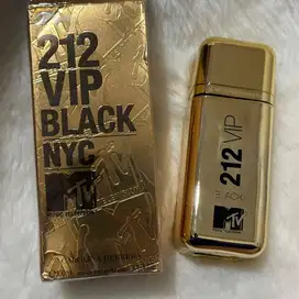 [New] Carolina Herrera 212 VIP Black Limited Edition 100ml - Ada Minus